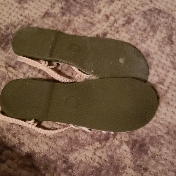 Woven Sandal size 10 - Picture 3 of 3